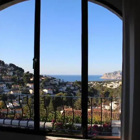 Charming In Montemar With Private, Heated Pool And Sea Views *